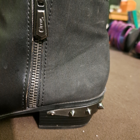 Circus By Sam Edelman Women's Side Zip Boots - Picture 4 of 14